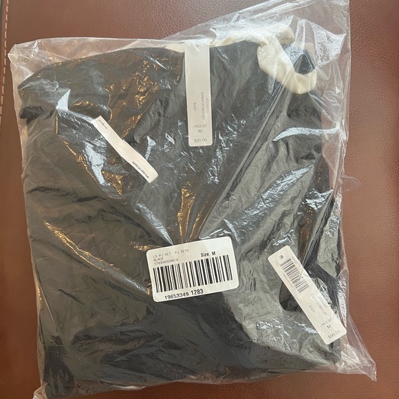 Soma Sunday Long-Sleeve V-Neck Set - Picture 13 of 15